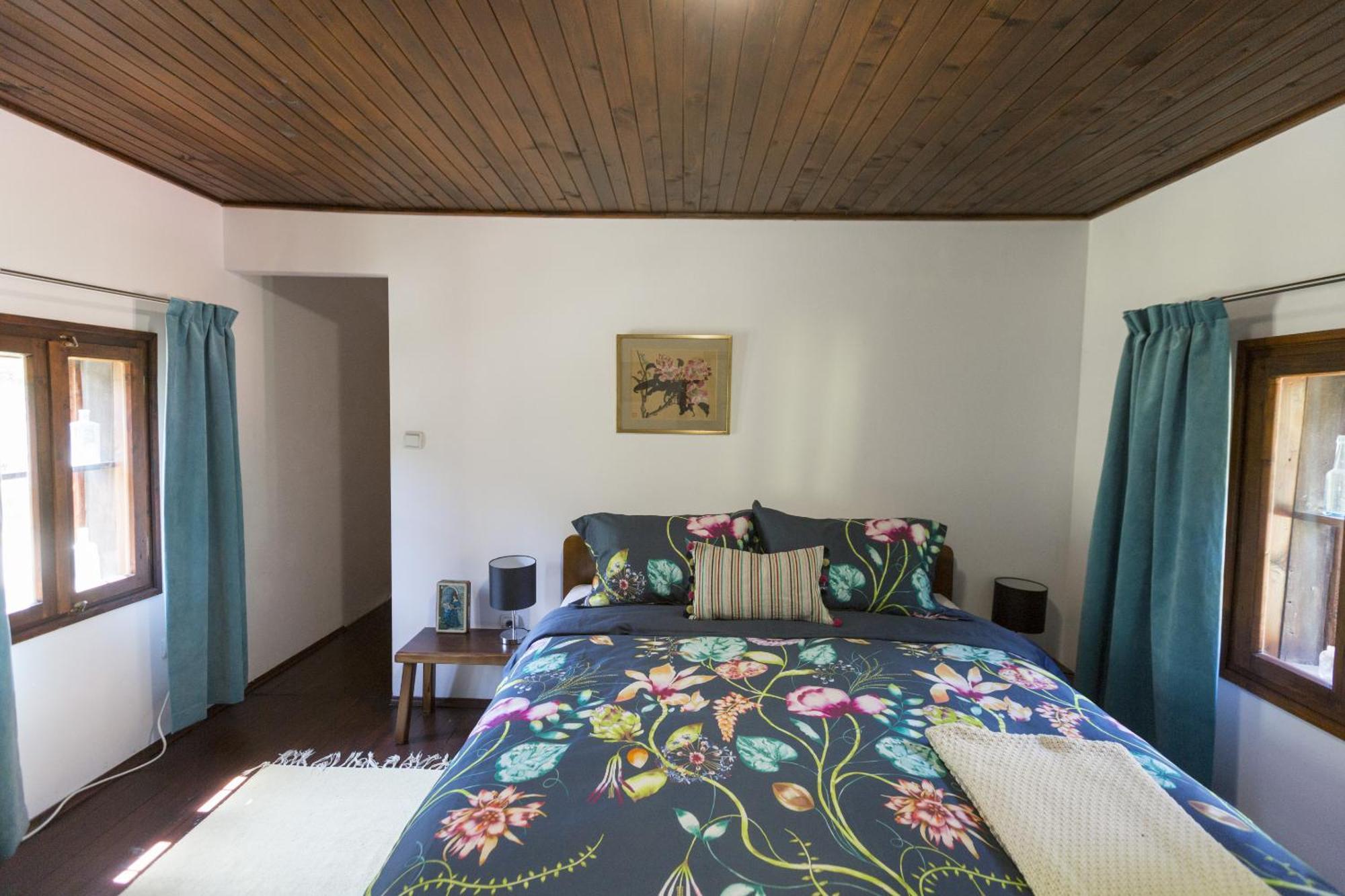 Little River Guest House Gabrovo Exteriör bild