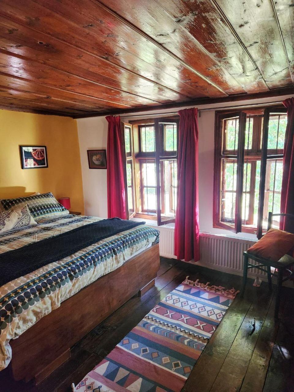 Little River Guest House Gabrovo Rum bild